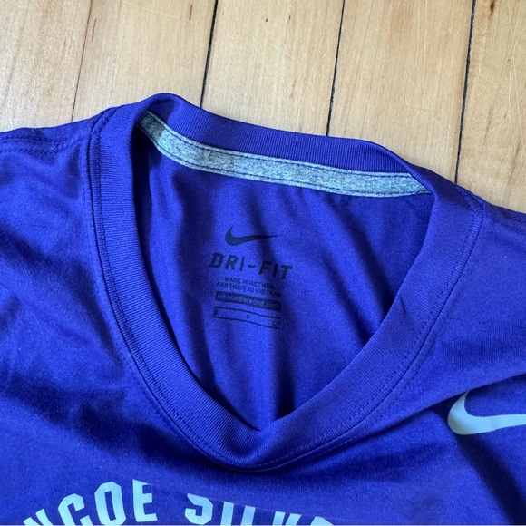 Nike short sleeve - Picture 4 of 5
